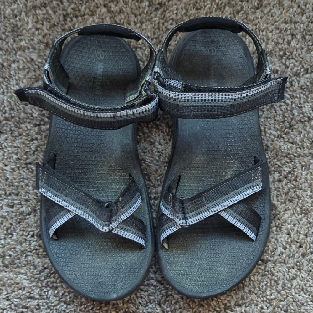 Magellan Outdoors Black and Gray Women's Sandals